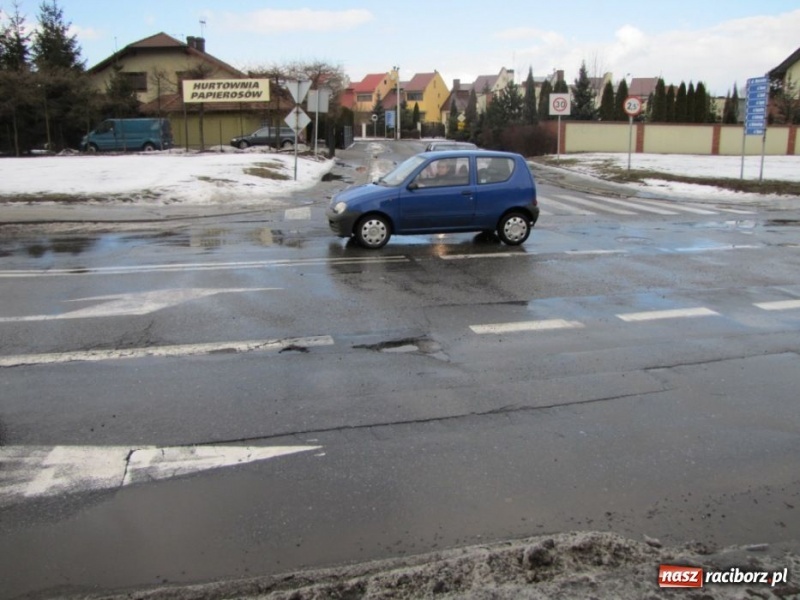 Zdjęcie w galerii na portalu naszraciborz.pl: Armii Krajowej i Rudzka się sypią wiadomości z regionu