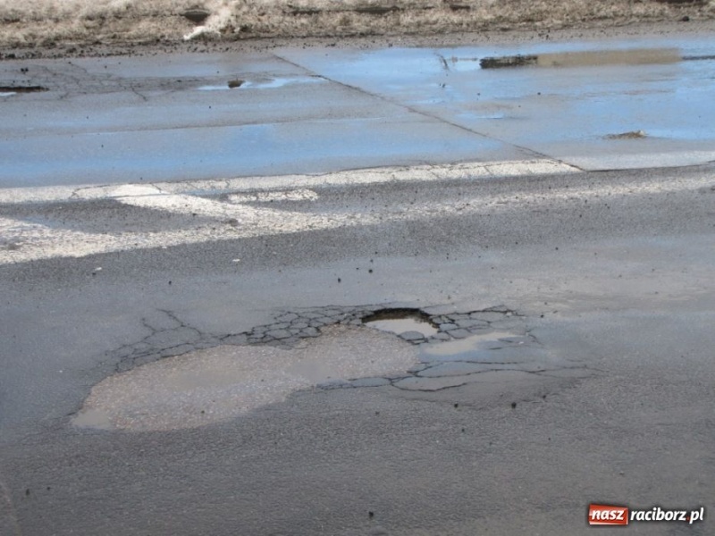 Zdjęcie w galerii na portalu naszraciborz.pl: Armii Krajowej i Rudzka się sypią wiadomości z regionu