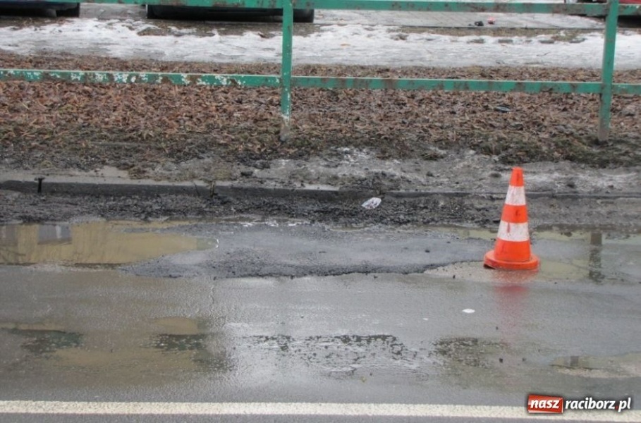 Zdjęcie w galerii na portalu naszraciborz.pl: Armii Krajowej i Rudzka się sypią wiadomości z regionu