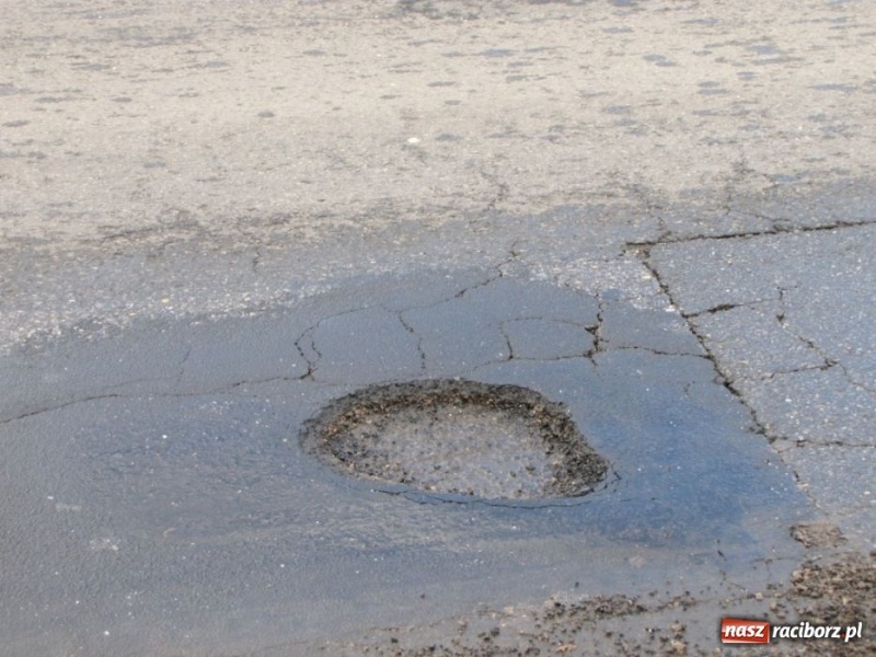 Zdjęcie w galerii na portalu naszraciborz.pl: Armii Krajowej i Rudzka się sypią wiadomości z regionu