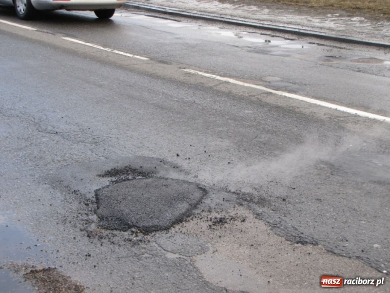 Zdjęcie w galerii na portalu naszraciborz.pl: Armii Krajowej i Rudzka się sypią wiadomości z regionu