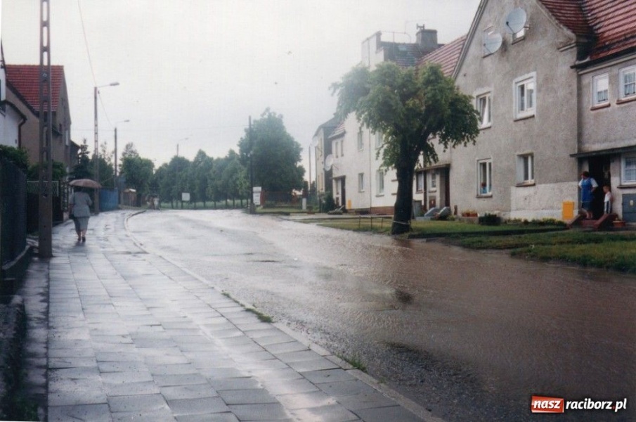 Zdjęcie w galerii na portalu naszraciborz.pl: Płacą od lat za usługę widmo wiadomości z regionu