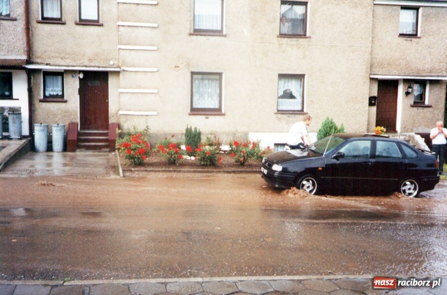 Zdjęcie w galerii na portalu naszraciborz.pl: Płacą od lat za usługę widmo wiadomości z regionu