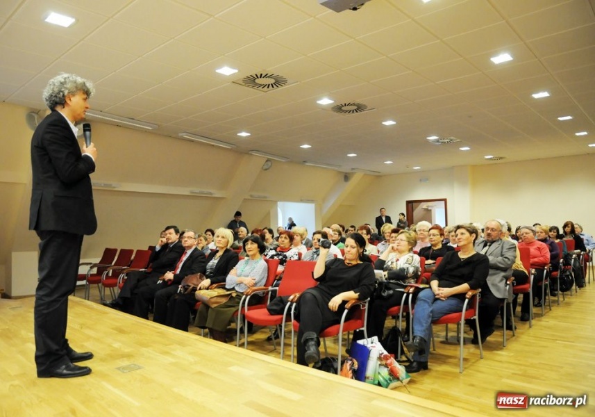 Zdjęcie w galerii na portalu naszraciborz.pl: Sztuczne serce pokazano na zamku wiadomości z regionu