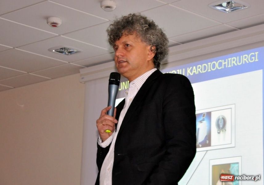 Zdjęcie w galerii na portalu naszraciborz.pl: Sztuczne serce pokazano na zamku wiadomości z regionu