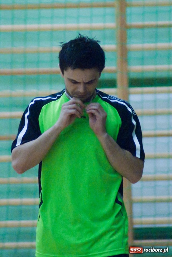 Zdjęcie w galerii na portalu naszraciborz.pl: Pędzące Byki na kolanach wiadomości z regionu