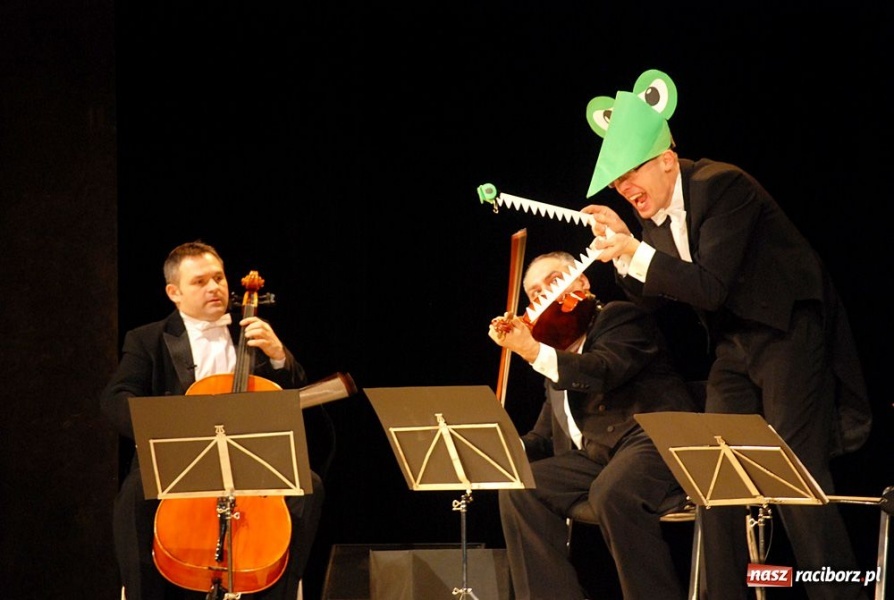 Zdjęcie w galerii na portalu naszraciborz.pl: Zastrzyk humoru z grupą MoCarta wiadomości z regionu