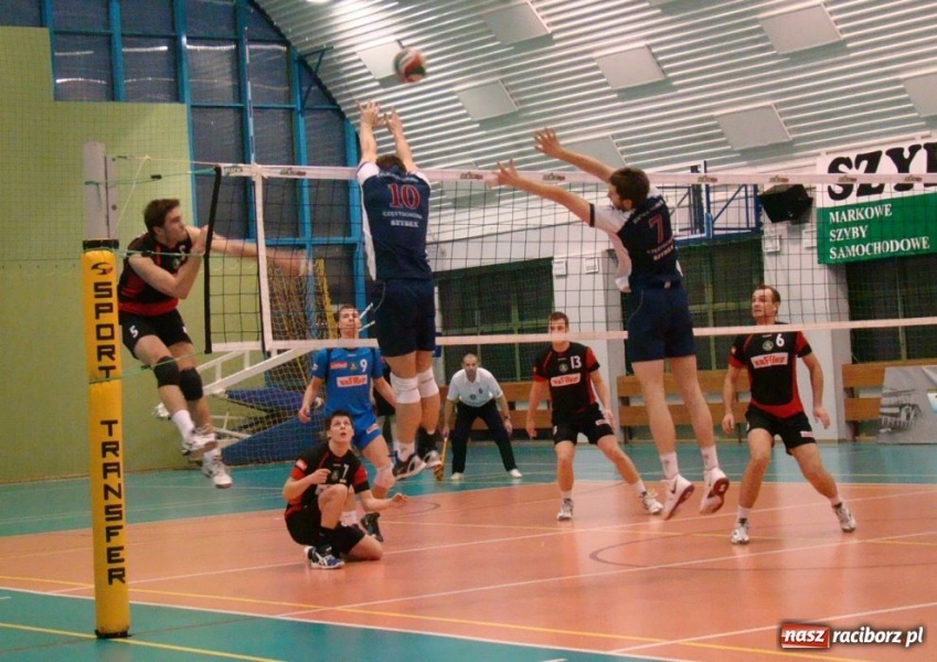 Zdjęcie w galerii na portalu naszraciborz.pl: Kiepski występ AZS Rafako wiadomości z regionu