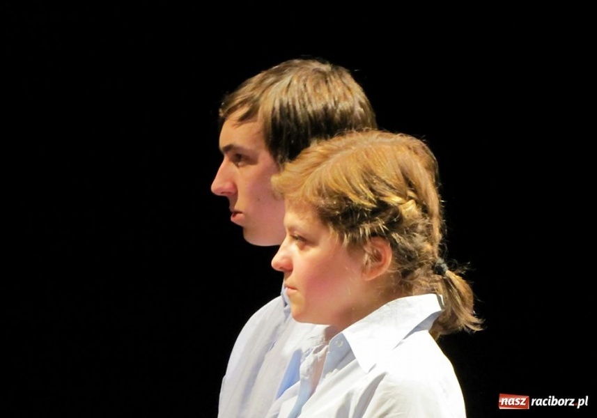 Zdjęcie w galerii na portalu naszraciborz.pl: Młodzi zagrali Gombrowicza wiadomości z regionu