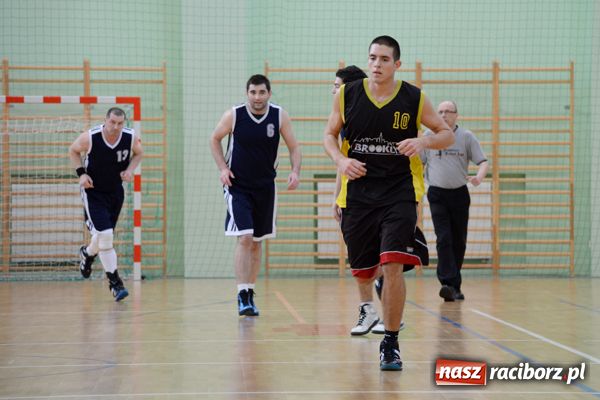 Zdjęcie w galerii na portalu naszraciborz.pl: Brooklyn jednym oczkiem do przodu wiadomości z regionu