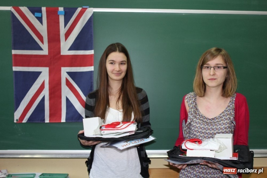 Zdjęcie w galerii na portalu naszraciborz.pl: W II LO sprawdzili swój angielski wiadomości z regionu