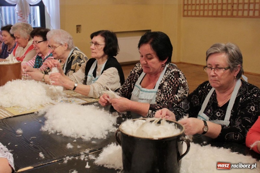 Zdjęcie w galerii na portalu naszraciborz.pl: I znów leciało pierze... wiadomości z regionu