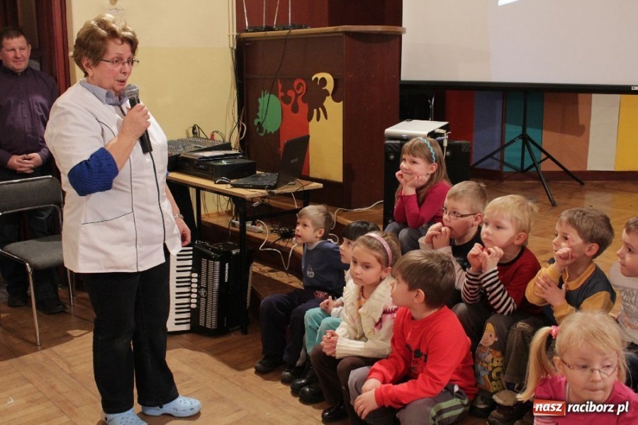 Zdjęcie w galerii na portalu naszraciborz.pl: I znów leciało pierze... wiadomości z regionu