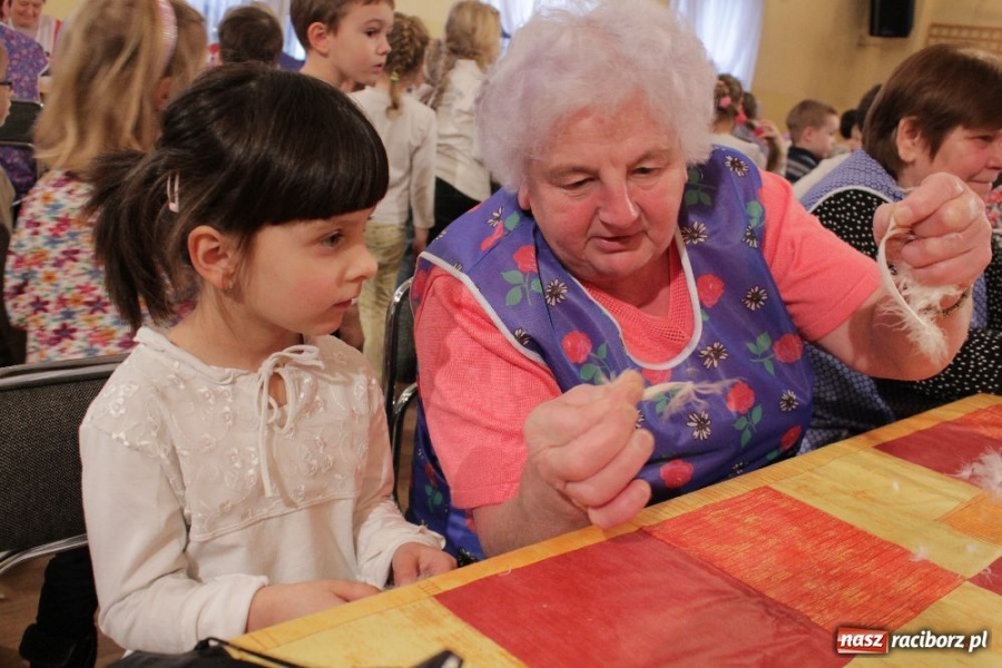 Zdjęcie w galerii na portalu naszraciborz.pl: I znów leciało pierze... wiadomości z regionu