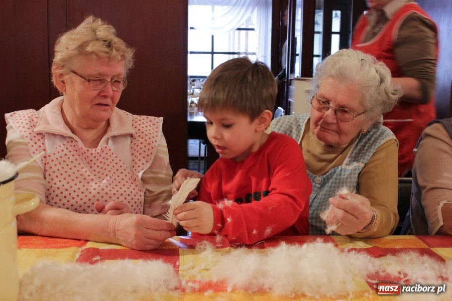 Zdjęcie w galerii na portalu naszraciborz.pl: I znów leciało pierze... wiadomości z regionu