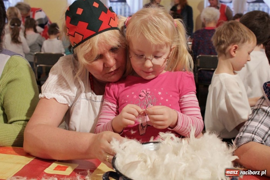 Zdjęcie w galerii na portalu naszraciborz.pl: I znów leciało pierze... wiadomości z regionu