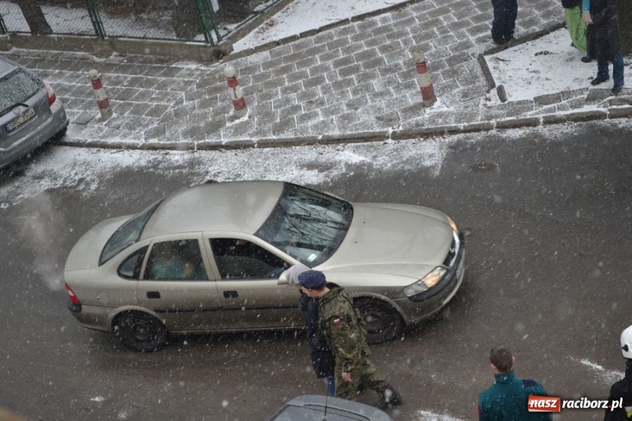 Zdjęcie w galerii na portalu naszraciborz.pl: Akcja policji pod Mechanikiem wiadomości z regionu