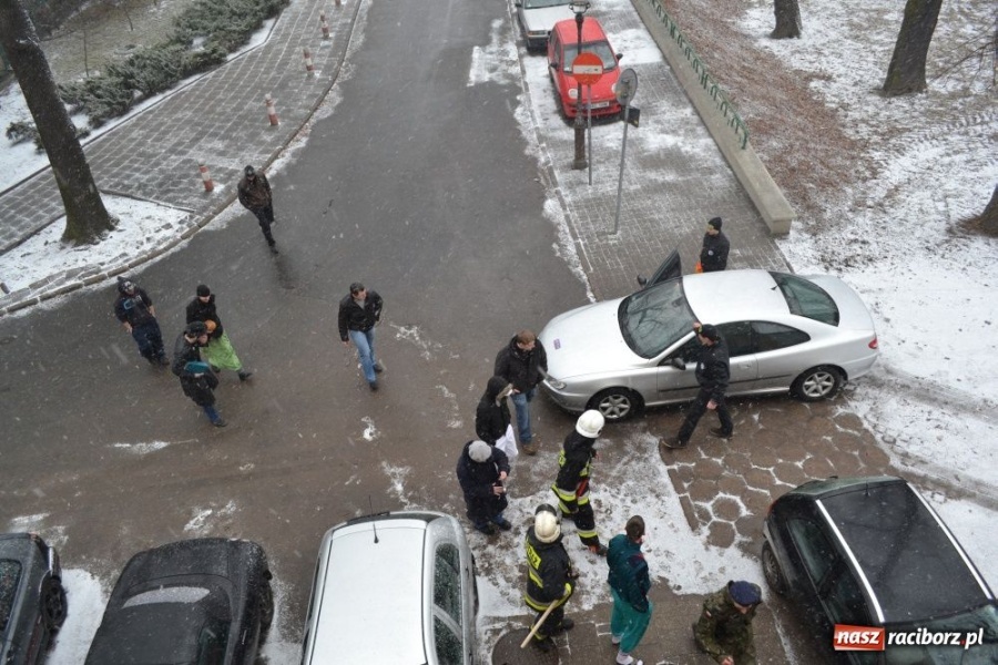 Zdjęcie w galerii na portalu naszraciborz.pl: Akcja policji pod Mechanikiem wiadomości z regionu