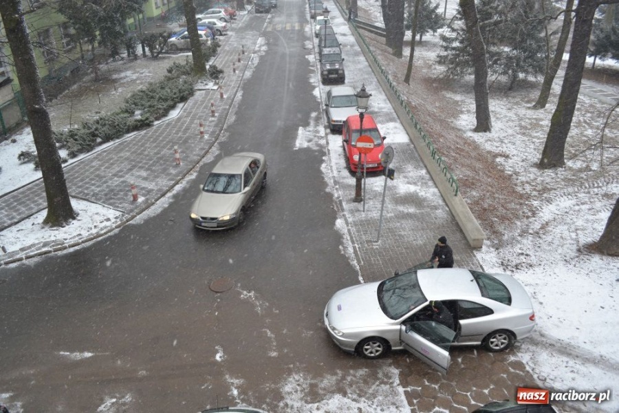 Zdjęcie w galerii na portalu naszraciborz.pl: Akcja policji pod Mechanikiem wiadomości z regionu