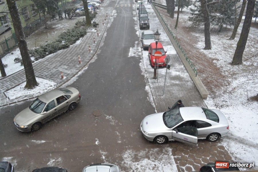 Zdjęcie w galerii na portalu naszraciborz.pl: Akcja policji pod Mechanikiem wiadomości z regionu