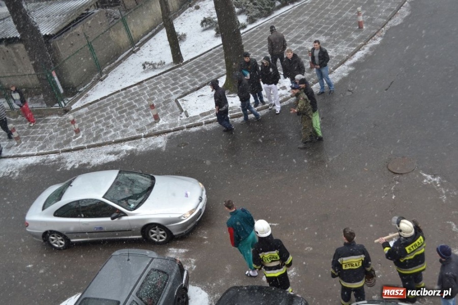 Zdjęcie w galerii na portalu naszraciborz.pl: Akcja policji pod Mechanikiem wiadomości z regionu