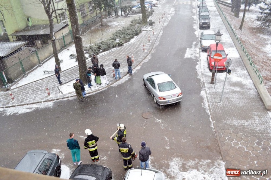 Zdjęcie w galerii na portalu naszraciborz.pl: Akcja policji pod Mechanikiem wiadomości z regionu