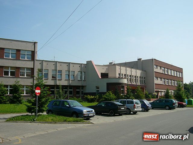 Zdjęcie w galerii na portalu naszraciborz.pl: Gimnazjum nr 3 ogłasza zapisy wiadomości z regionu