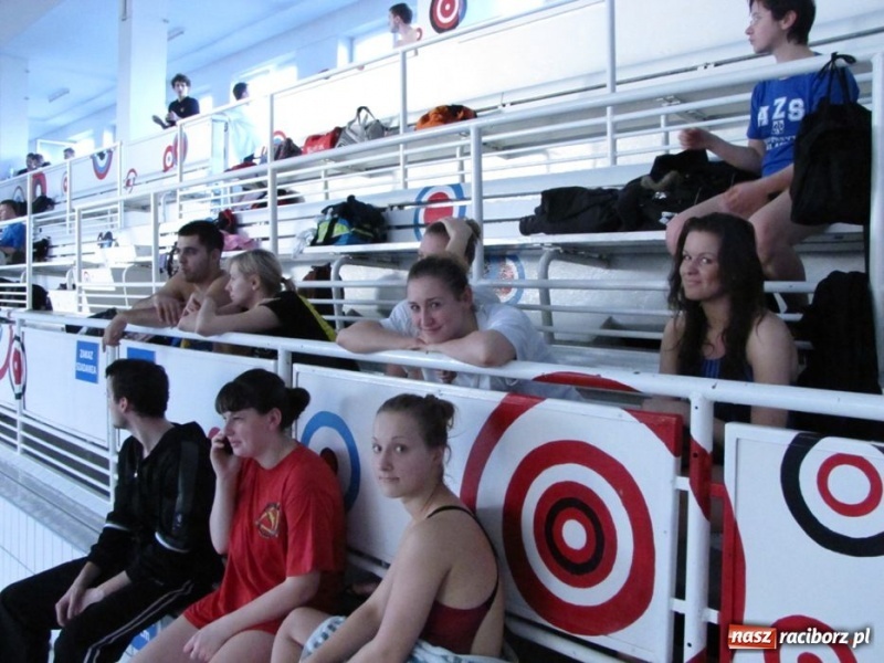 Zdjęcie w galerii na portalu naszraciborz.pl: Studenci PWSZ na podium wiadomości z regionu