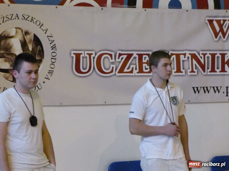 Zdjęcie w galerii na portalu naszraciborz.pl: Studenci PWSZ na podium wiadomości z regionu