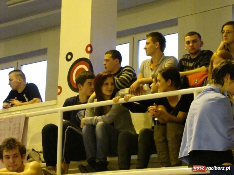 Zdjęcie w galerii na portalu naszraciborz.pl: Studenci PWSZ na podium wiadomości z regionu