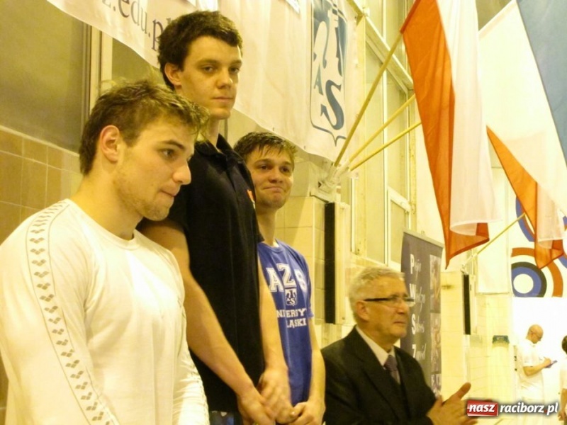 Zdjęcie w galerii na portalu naszraciborz.pl: Studenci PWSZ na podium wiadomości z regionu