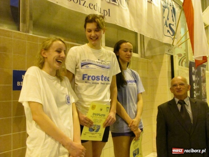 Zdjęcie w galerii na portalu naszraciborz.pl: Studenci PWSZ na podium wiadomości z regionu