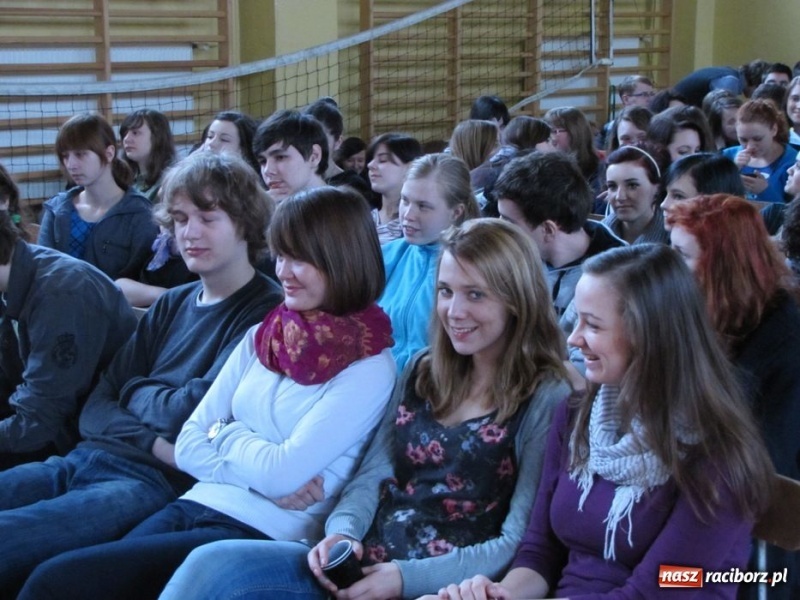 Zdjęcie w galerii na portalu naszraciborz.pl: W II LO pamiętają o wyklętych wiadomości z regionu