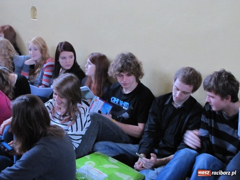 Zdjęcie w galerii na portalu naszraciborz.pl: W II LO pamiętają o wyklętych wiadomości z regionu