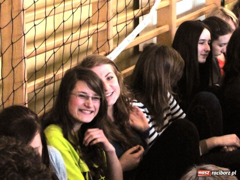 Zdjęcie w galerii na portalu naszraciborz.pl: W II LO pamiętają o wyklętych wiadomości z regionu