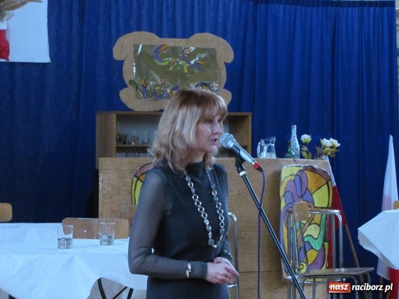 Zdjęcie w galerii na portalu naszraciborz.pl: W II LO pamiętają o wyklętych wiadomości z regionu