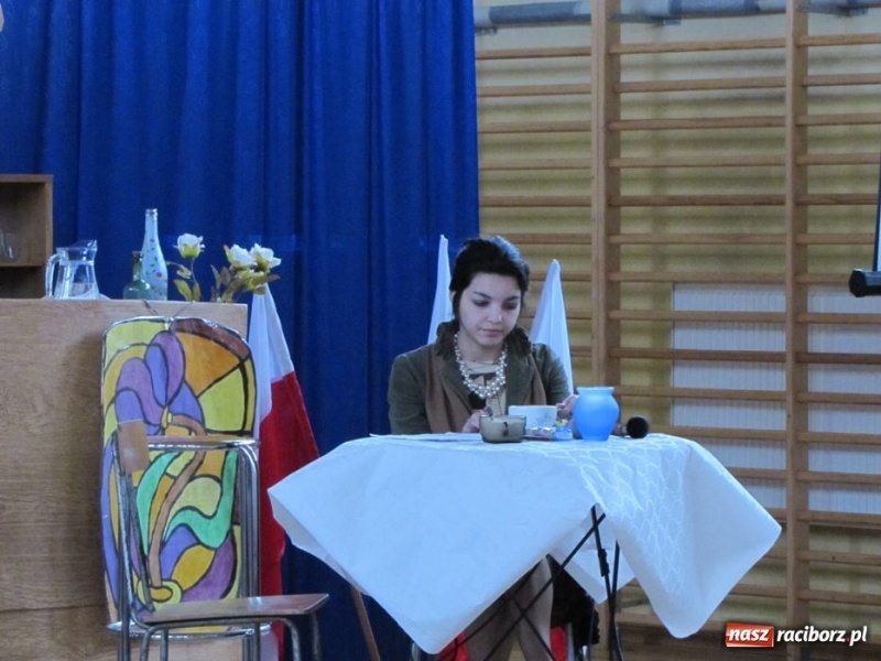 Zdjęcie w galerii na portalu naszraciborz.pl: W II LO pamiętają o wyklętych wiadomości z regionu