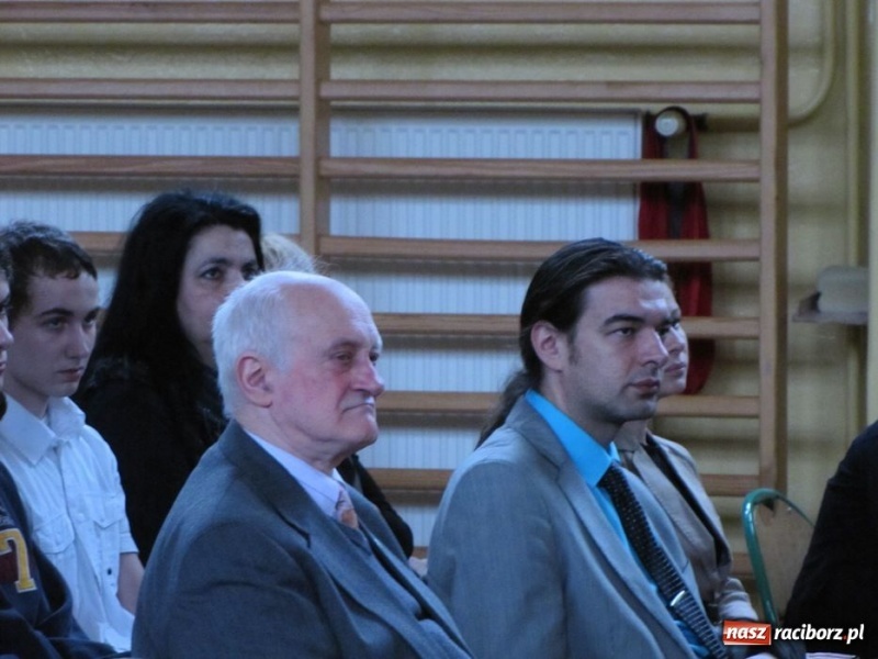 Zdjęcie w galerii na portalu naszraciborz.pl: W II LO pamiętają o wyklętych wiadomości z regionu