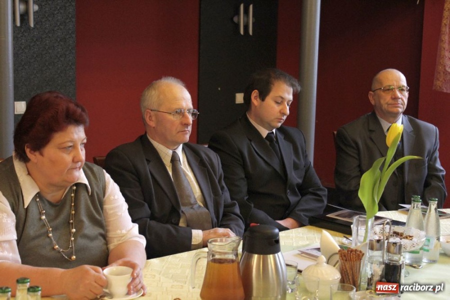 Zdjęcie w galerii na portalu naszraciborz.pl: Doroczna odprawa OC w Raciborskiej wiadomości z regionu