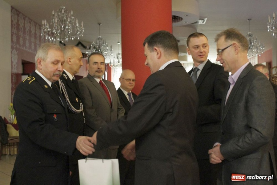 Zdjęcie w galerii na portalu naszraciborz.pl: Doroczna odprawa OC w Raciborskiej wiadomości z regionu