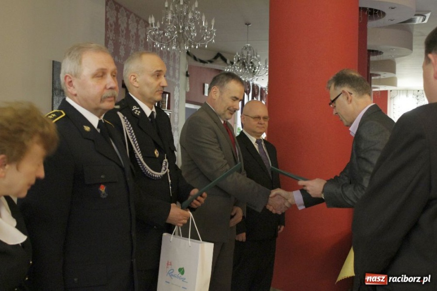 Zdjęcie w galerii na portalu naszraciborz.pl: Doroczna odprawa OC w Raciborskiej wiadomości z regionu