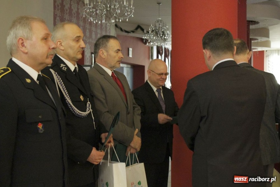 Zdjęcie w galerii na portalu naszraciborz.pl: Doroczna odprawa OC w Raciborskiej wiadomości z regionu