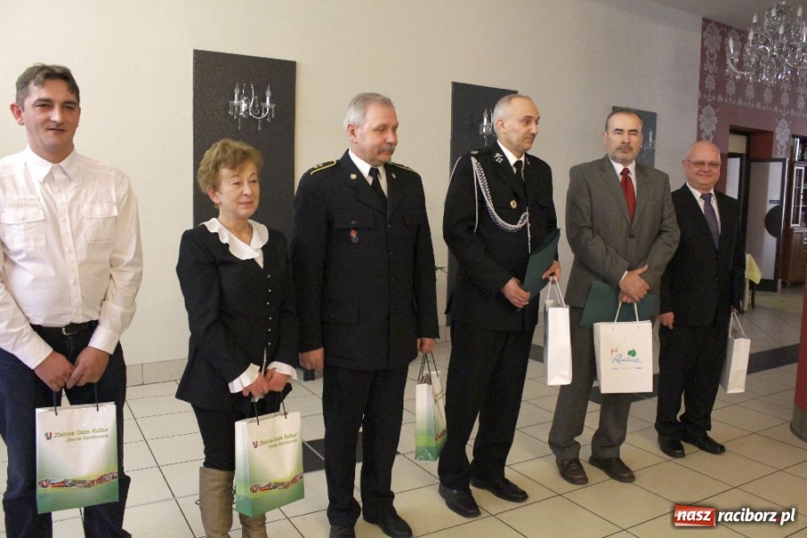 Zdjęcie w galerii na portalu naszraciborz.pl: Doroczna odprawa OC w Raciborskiej wiadomości z regionu