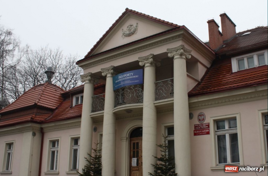 Zdjęcie w galerii na portalu naszraciborz.pl: ŚOSG: Czeladź. Spotkanie w muzeum wiadomości z regionu