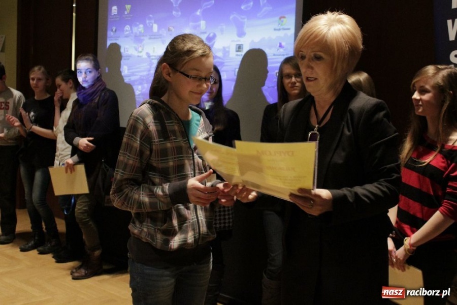 Zdjęcie w galerii na portalu naszraciborz.pl: Nauczyli się patrzeć na świat wiadomości z regionu