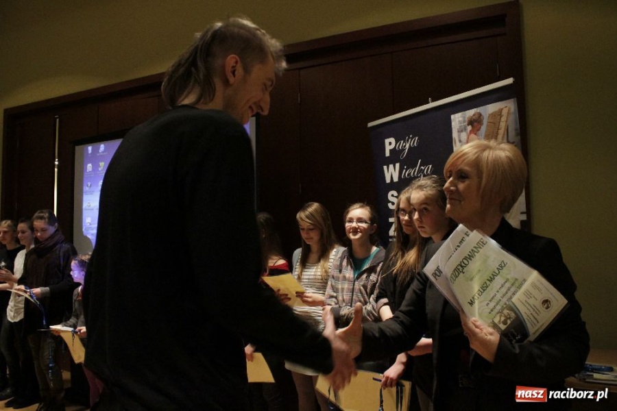 Zdjęcie w galerii na portalu naszraciborz.pl: Nauczyli się patrzeć na świat wiadomości z regionu