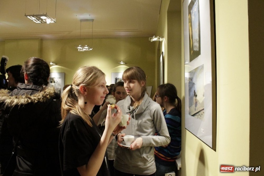 Zdjęcie w galerii na portalu naszraciborz.pl: Nauczyli się patrzeć na świat wiadomości z regionu