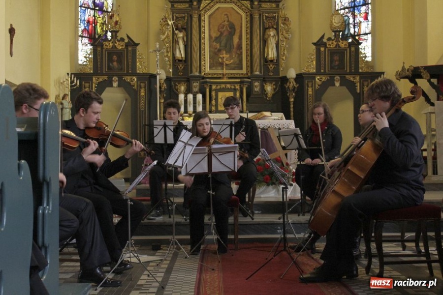 Zdjęcie w galerii na portalu naszraciborz.pl: Muzyka o bólu i cierpieniu wiadomości z regionu