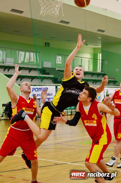 Zdjęcie w galerii na portalu naszraciborz.pl: Młodzi gracze Brooklynu na fali wiadomości z regionu