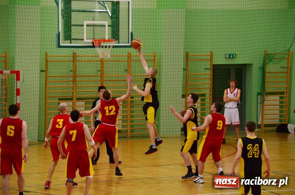 Zdjęcie w galerii na portalu naszraciborz.pl: Młodzi gracze Brooklynu na fali wiadomości z regionu